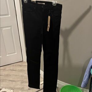 Levi's Women's Jet Black Skinny Jeans